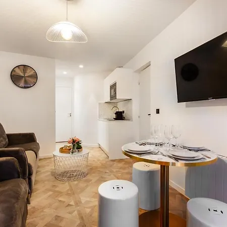 Cmg - Tour Eiffel Champs De Mars Appartement Parijs